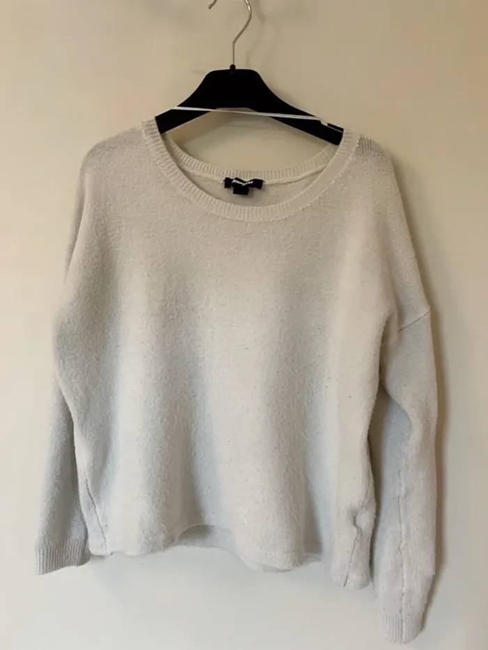 Joli pull blanc - photo numéro 3