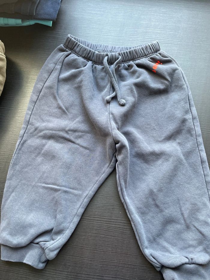 Lot jogging - photo numéro 3