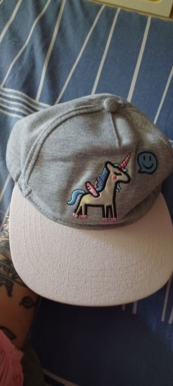 Très belle casquette fille T 51cm 