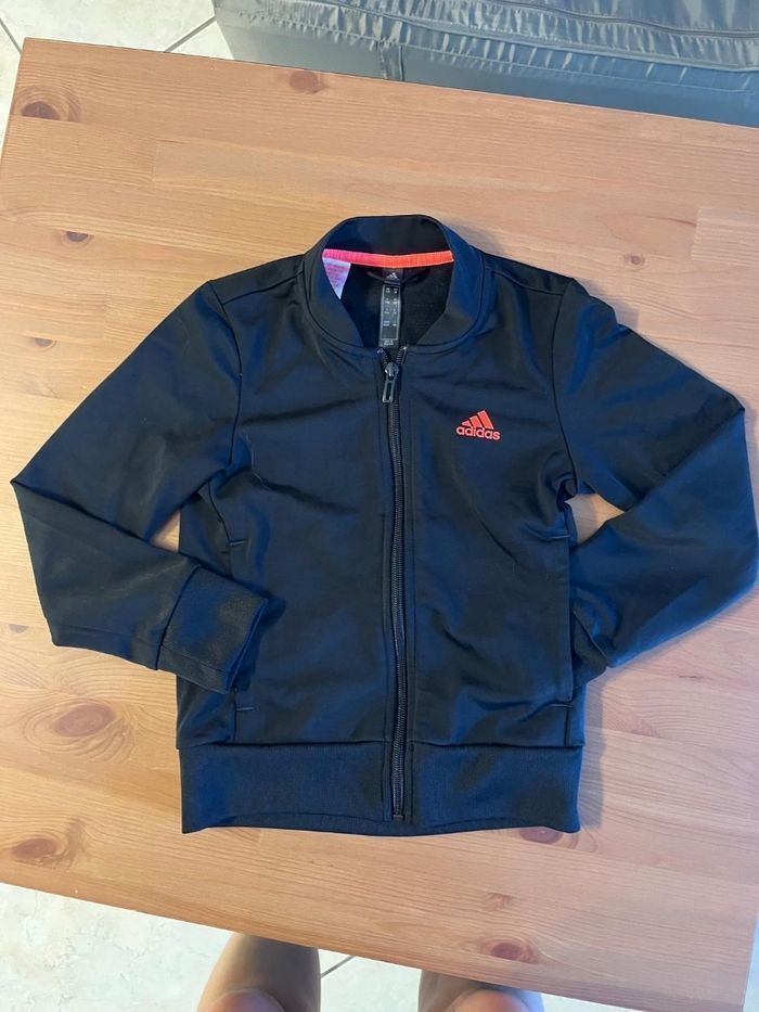 🤩😍🩷🩷 superbe Survetement ADIDAS 8 ans fille 🩷🩷🤩😍 - photo numéro 4
