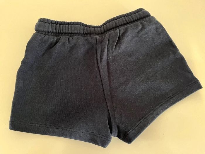Short bébé garçon t 18 mois 81 cm - photo numéro 2