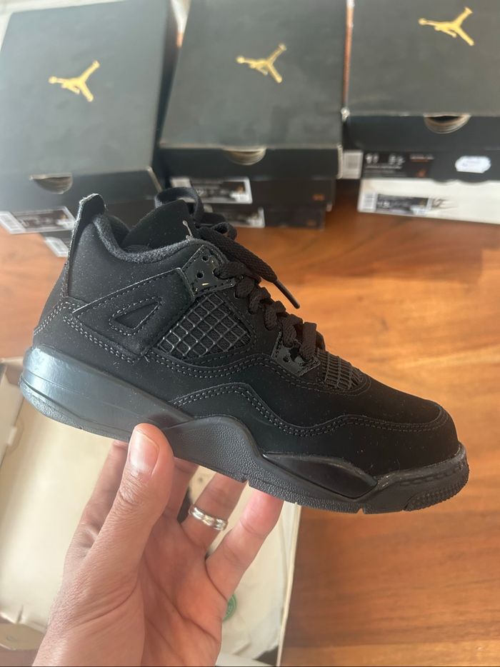 Jordan 4 black cat taille 29.5