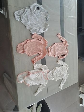 Lot de body bébé fille