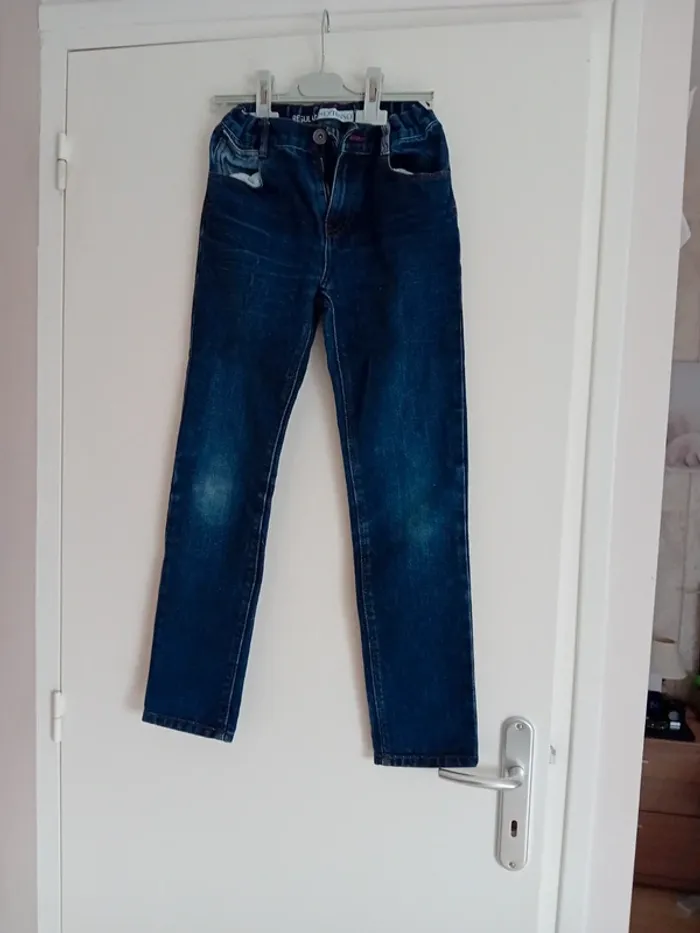 Jeans regular inextenso.