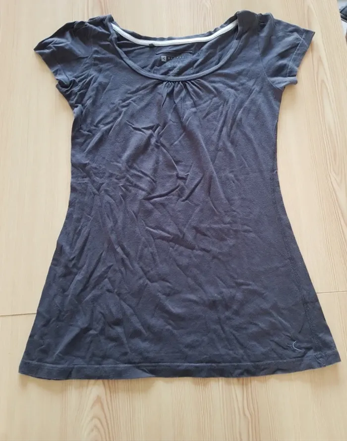 Tee-shirt 🔄 - photo numéro 2