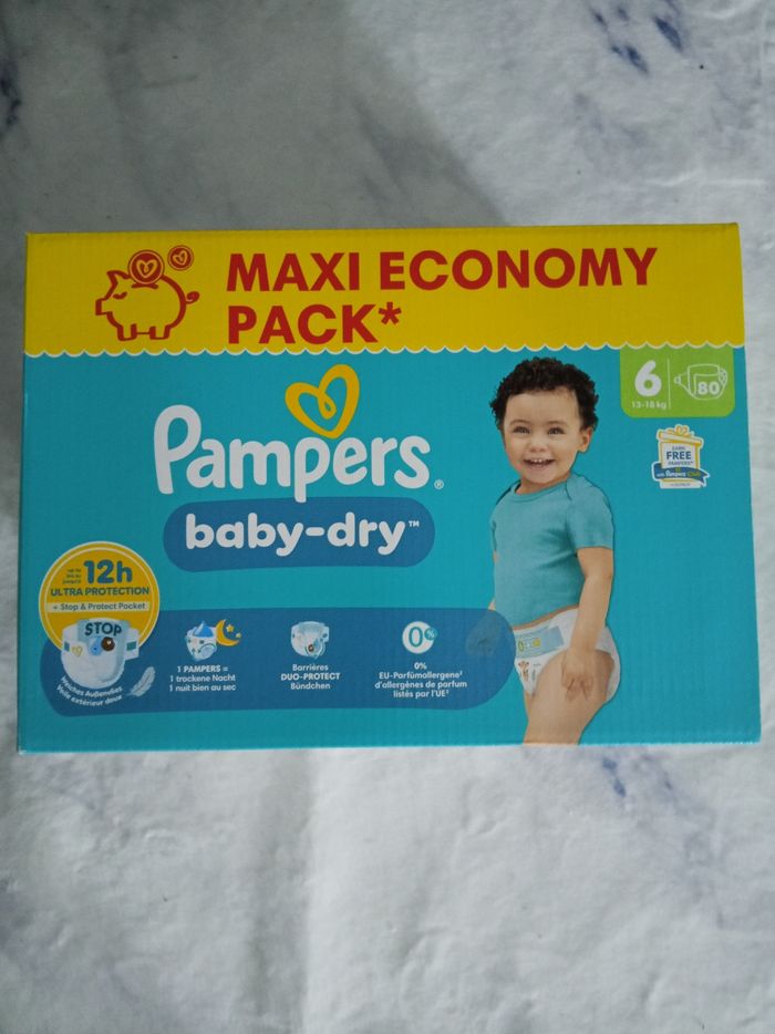 Couche Pampers taille 6