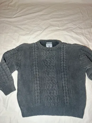 Pull sweater house
