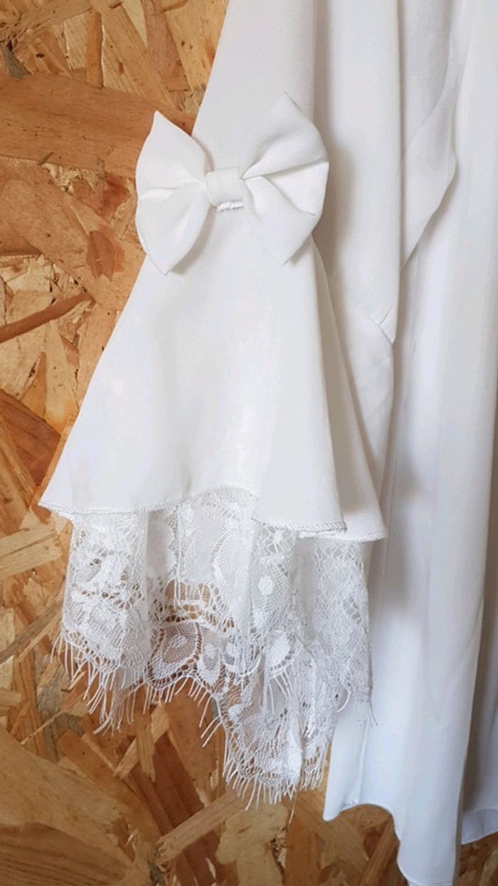 Haut blanc dentelle noeud - photo numéro 2