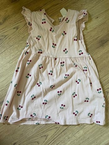 Robe rose pale motif cerise 12-18 mois h&m