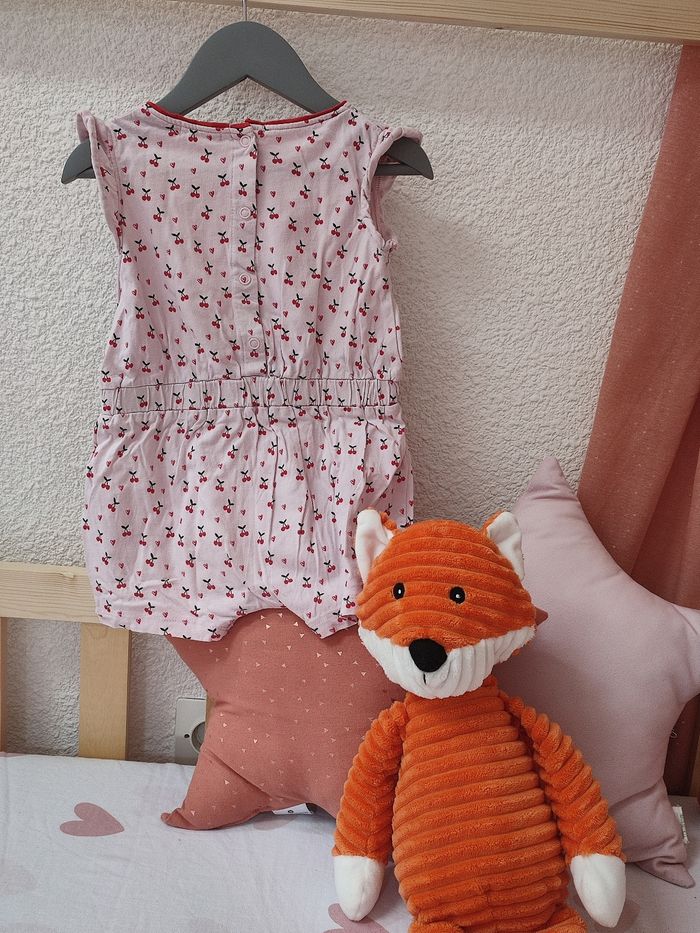 Combishort - Thème cerise - 18 mois - Très bon état - Tissaia - photo numéro 3