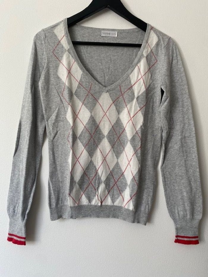 Pull losanges décolleté