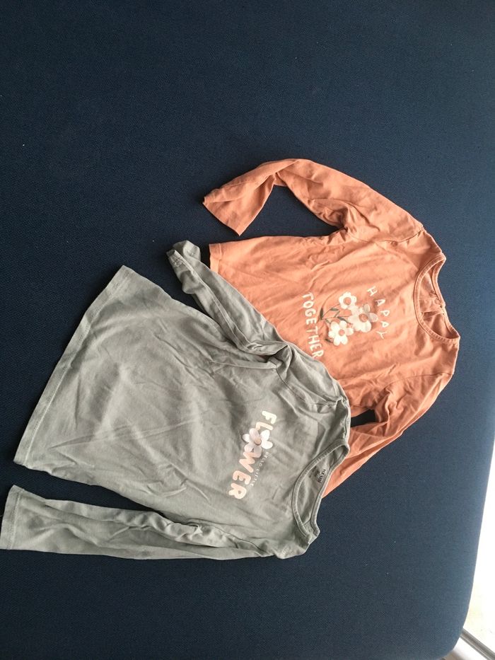 Lot tee shirt et blouse 3 ans manches longues - photo numéro 2