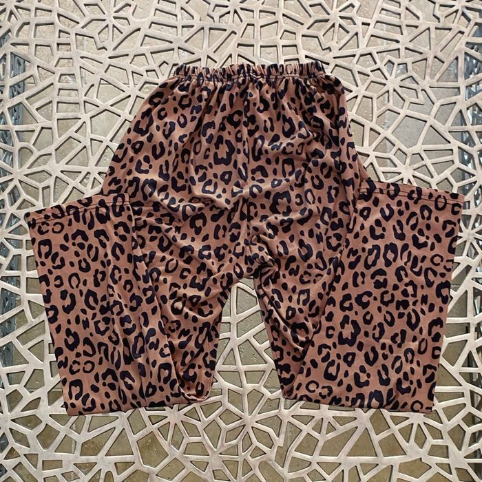 Pyjama femme léopard en taille S bon état - photo numéro 5
