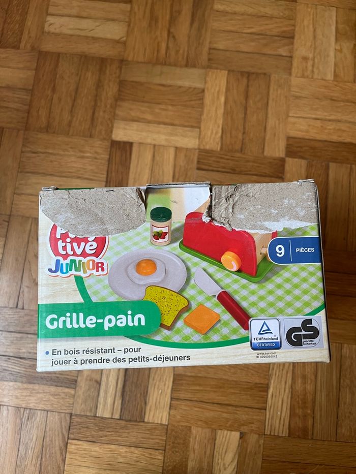 Grille pain en bois - photo numéro 3