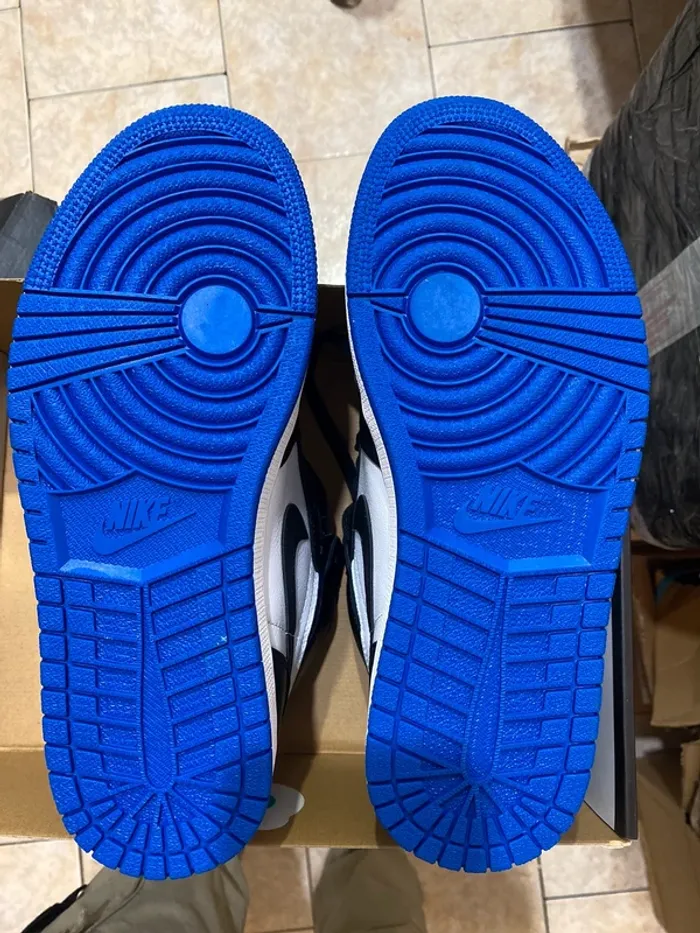 Jordan 1 rétro high og Royal Toe 9us neuf - photo numéro 9
