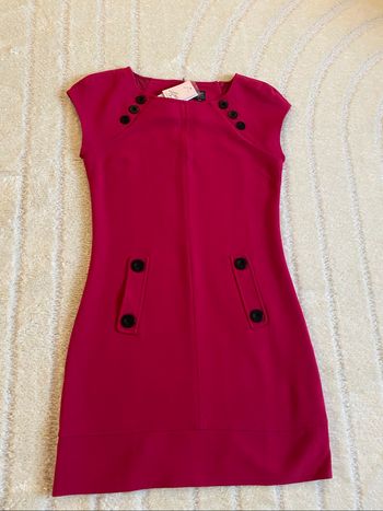 Robe framboise intemporelle