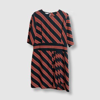 Robe MNG Suit – Taille XL – Rayures rouge & noir – Chic & bureau