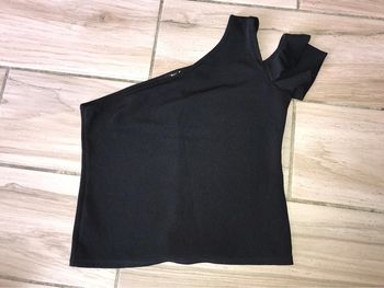 Haut à une manche noir Jennyfer M