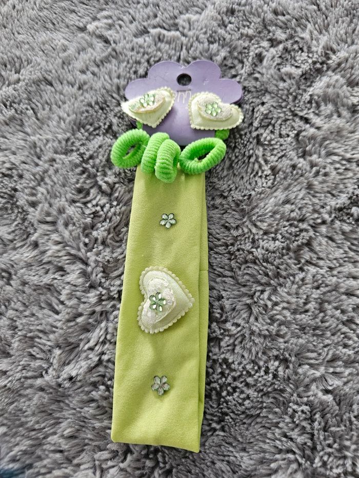 Lot d’accessoires cheveux pour petite fille, idéal pour assortir les tenues 🎀 - photo numéro 2