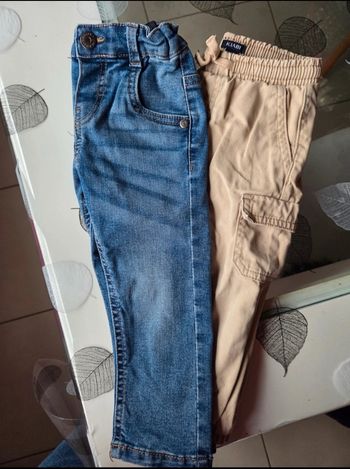 Lot 2 pantalon 18 mois 