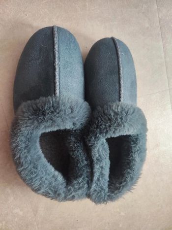 Chaussons, pantoufles fourré grise 36/37