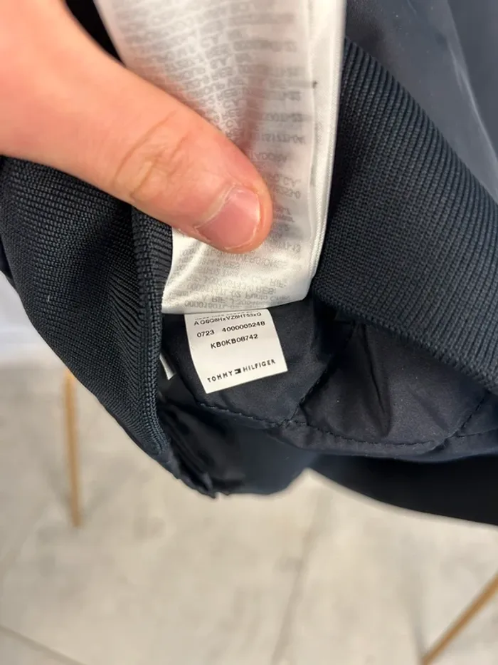 Bomber Tommy Hilfiger Marine 12 ans Neuf - photo numéro 8