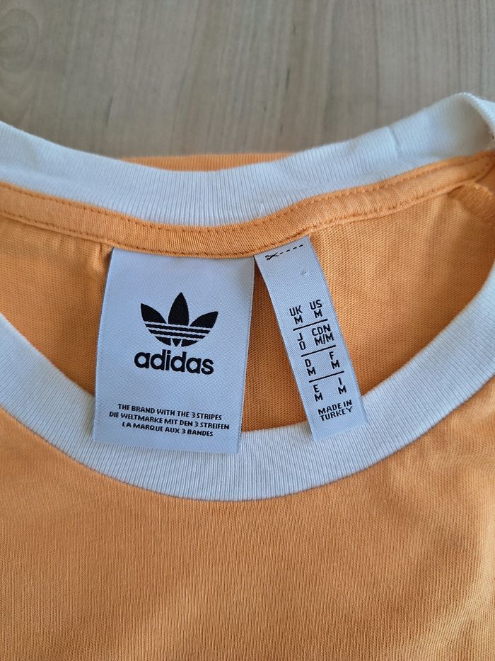 T-shirt taille M Adidas - photo numéro 4