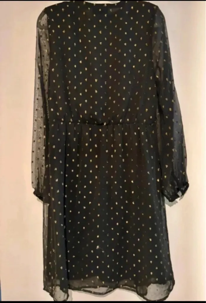 Robe noire élégante à détails dorés La City taille 38 - photo numéro 9