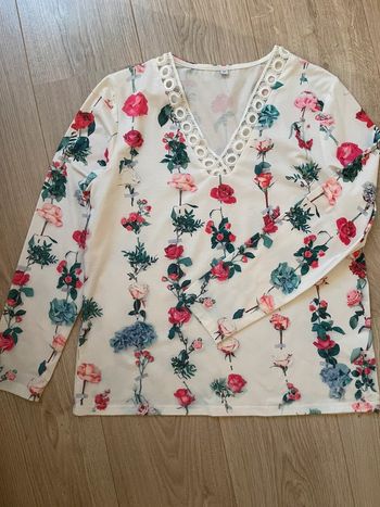 Chemisier blanc avec fleurs