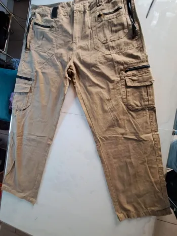 Pantalon cargo