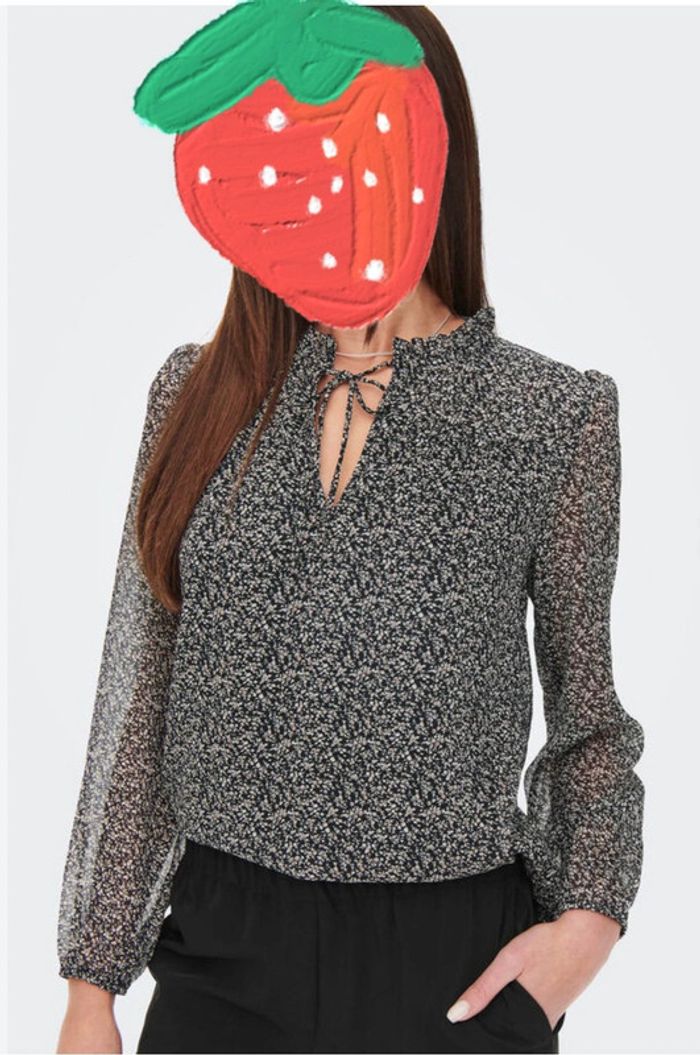 Blouse noire imprimé fleurs Only Taille S Très peu porté - photo numéro 3