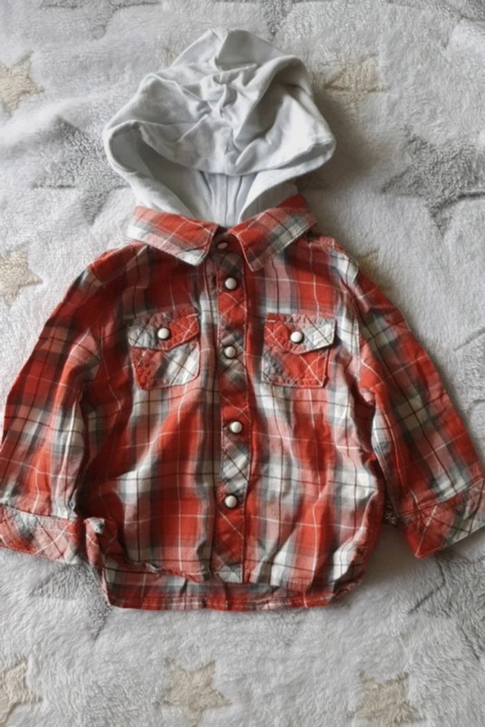 Lot chemise bébé 6 mois blanche et rouge - photo numéro 3