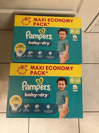 Lot de 2 paquets couches Pampers Baby dry T6