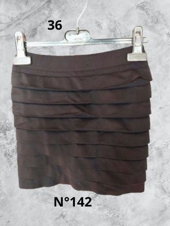 N°142 Jupe noir T36. Orcelly.