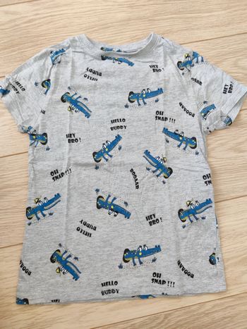 Tee-shirt manches courtes taille 8 ans