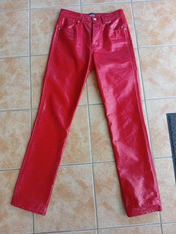 Pantalon cuire rouge