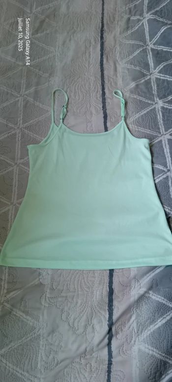Top fines bretelles léger satiné vert pistache femme S