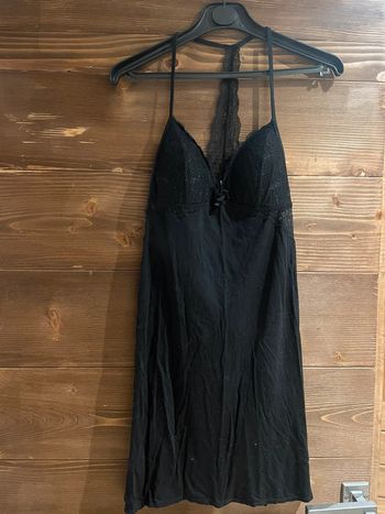 Nuissette noir undiz détail dentelle