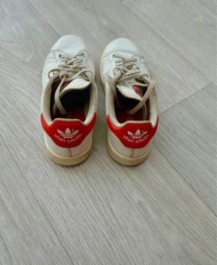 Stan Smith édition St Valentin - pointure 37 1/3 - Très bon état - photo numéro 3