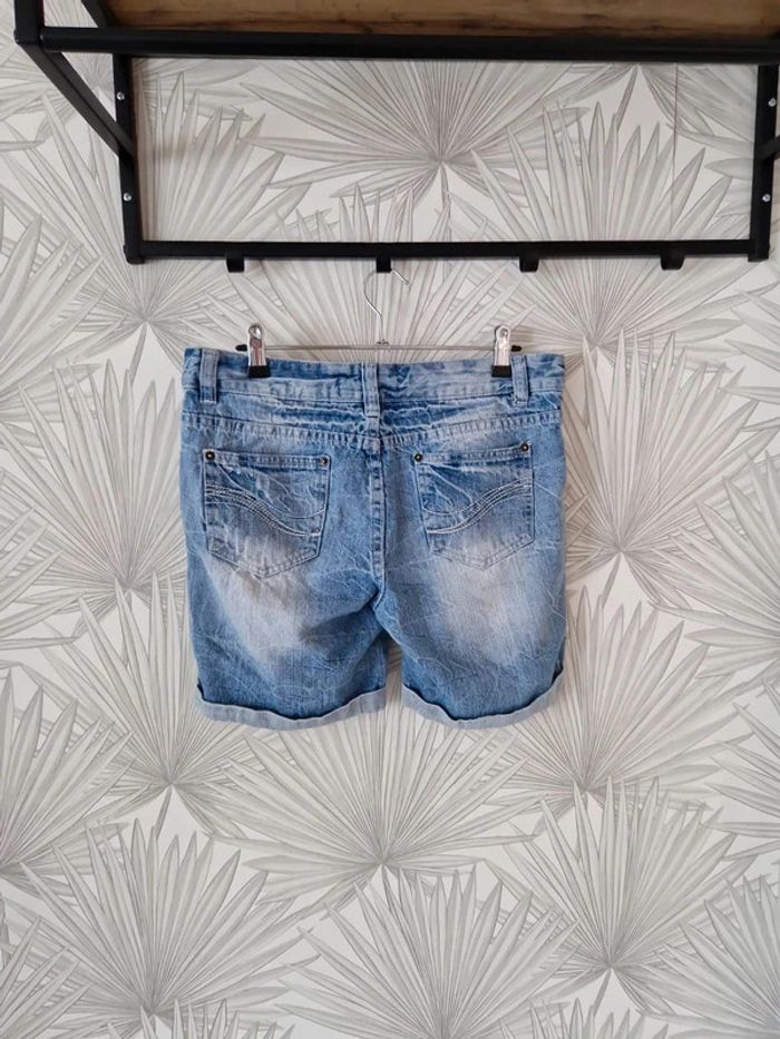 Joli short en jean taille 36 - photo numéro 2