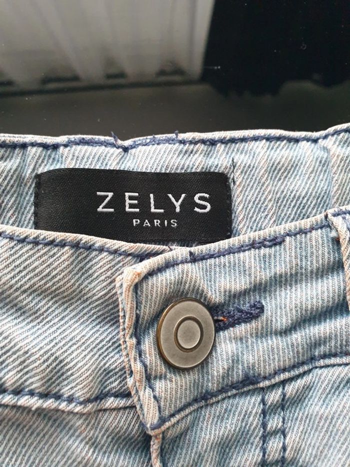 Short en jean Taille 6 ans - photo numéro 4