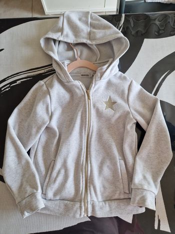 Gilet zippé à capuche 8 ans gris orchestra 