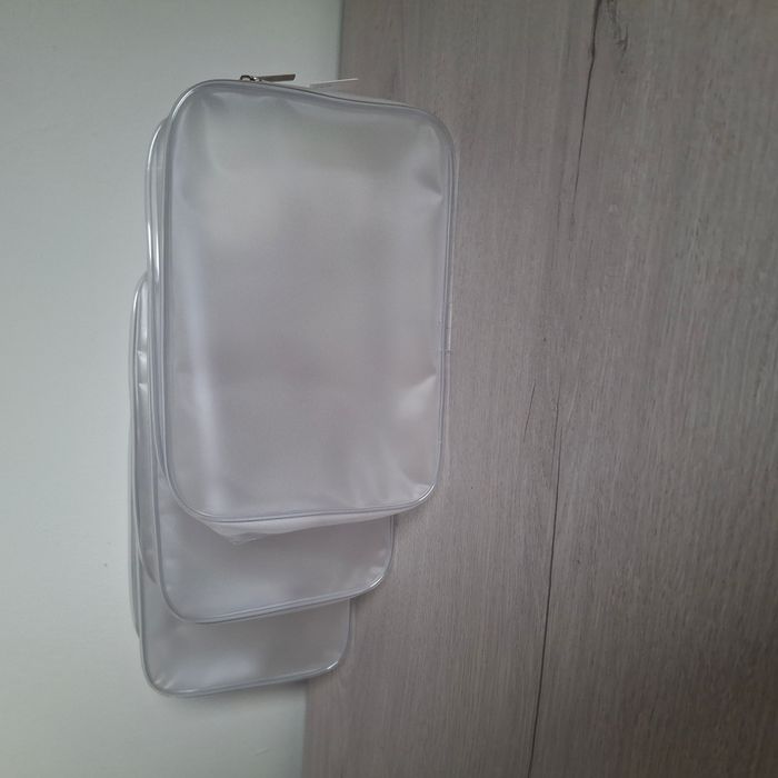 Lot de 3 trousses de toilette transparentes avec inscription fuchsia pailletée - Déesse au Naturel - photo numéro 4