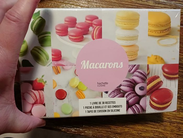 2 coffrets cadeau Macarons/ Biscuits 🎁 NEUF - photo numéro 2