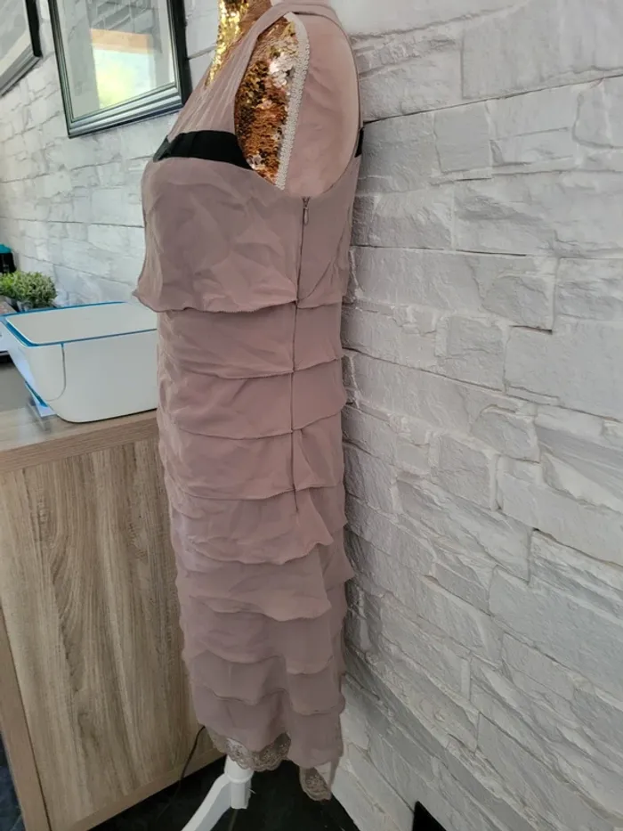 Robe taupe 36 en soie à volant - photo numéro 4