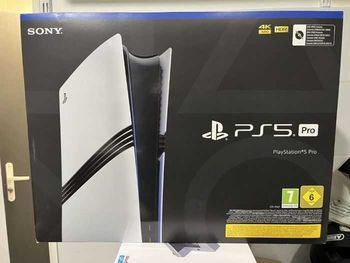 PlayStation 5 Pro avec 2 To de stockage