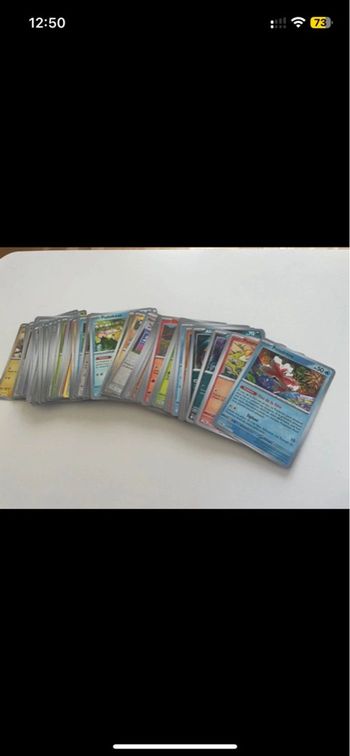 Lot 100 cartes brillantes reverses Pokémon françaises