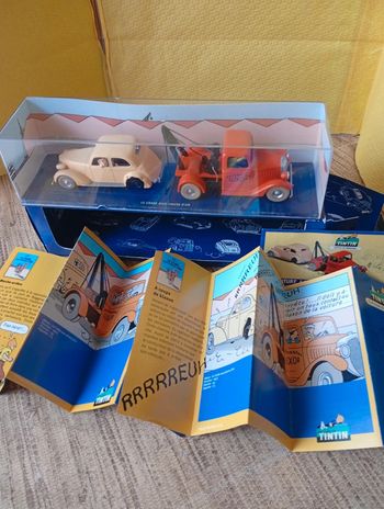 En voiture Tintin le crabe aux pinces d'or Hergé moulinsart 2003