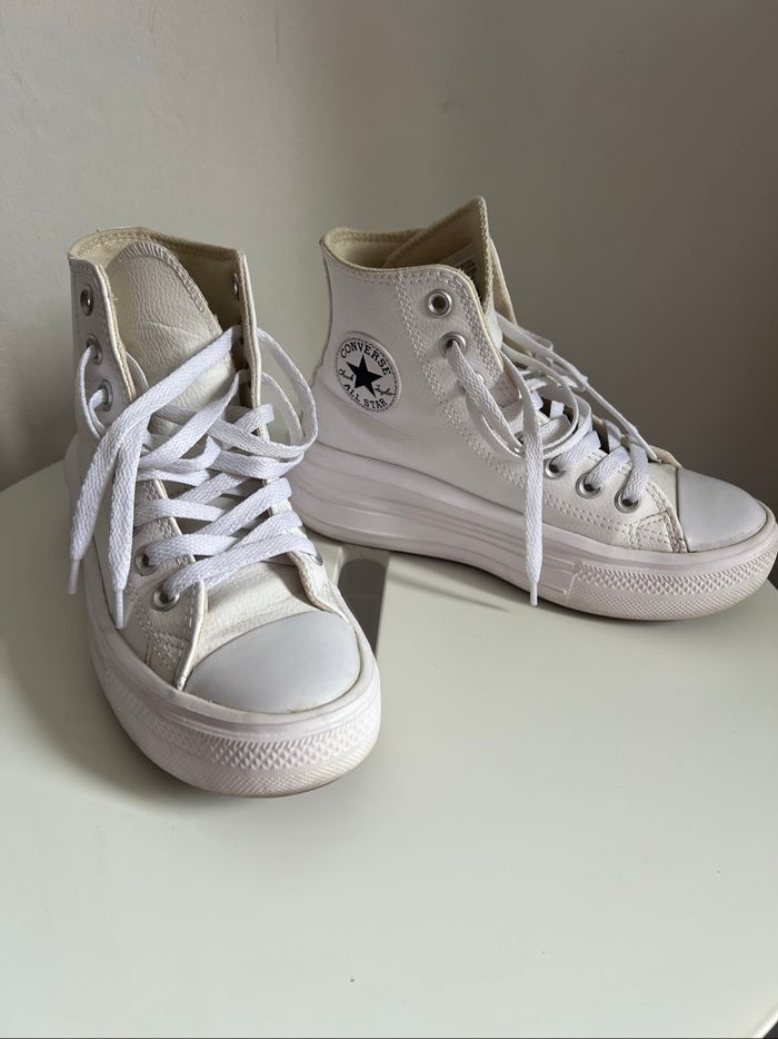 Converse en cuir