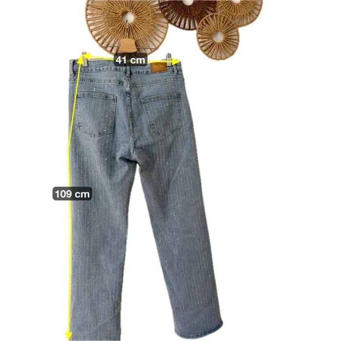 Jean strass très tendance - photo numéro 2